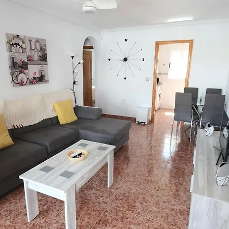 Steph's Vistabella Golf Apartmán